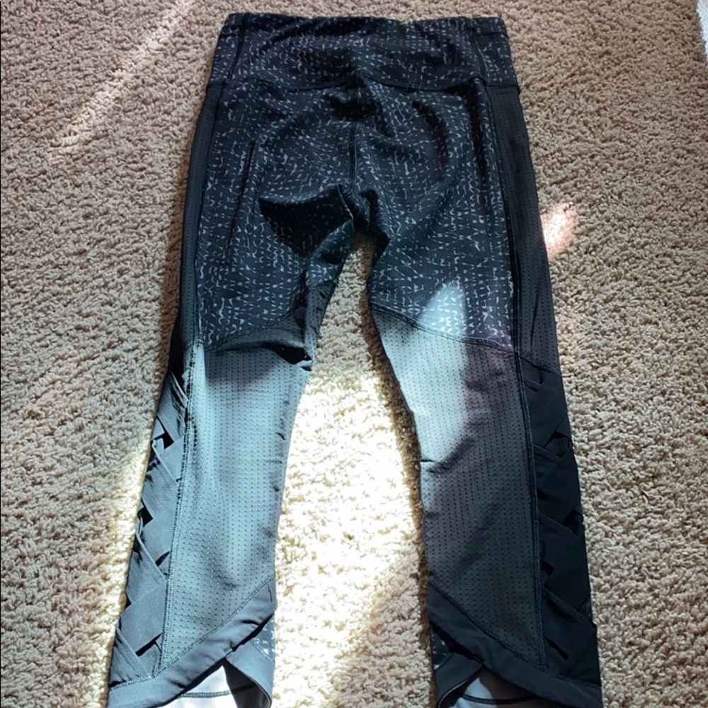 Lululemon Mesh/Braided Cropped Leggings